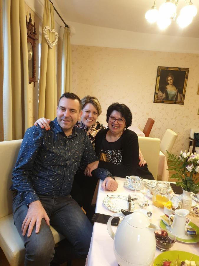 Hotel Gaestehaus Priester Limburg an der Lahn Eksteriør billede