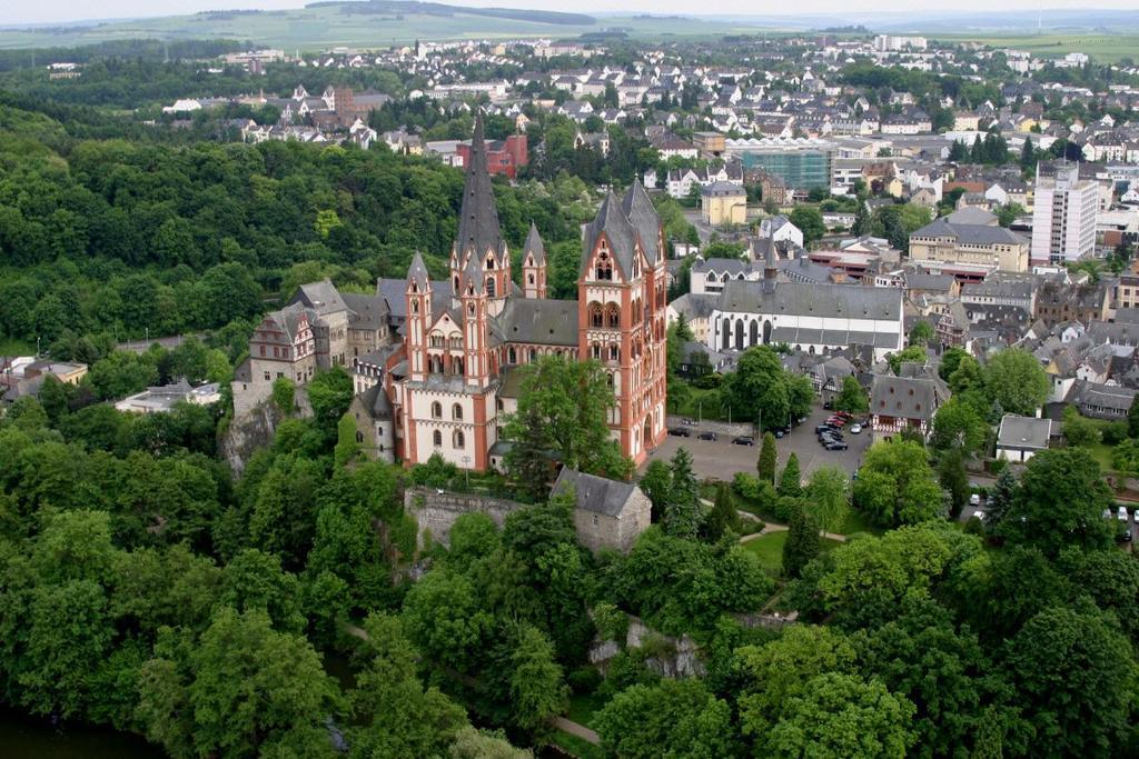 Hotel Gaestehaus Priester Limburg an der Lahn Eksteriør billede